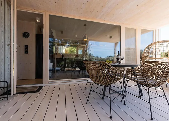 Buqez - 31 بيت للعطل